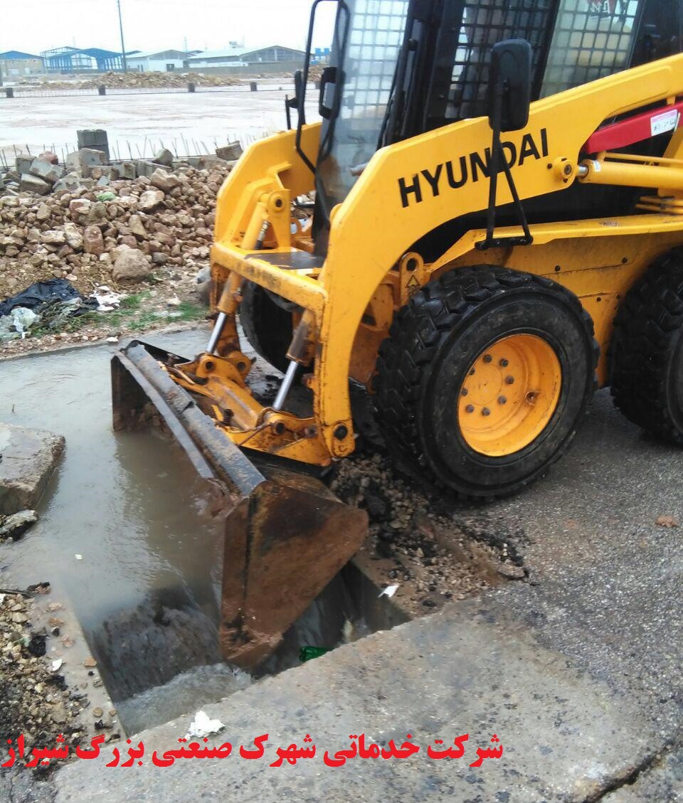 ازد سازی پل به علت بارندگی شهرک صنعتی