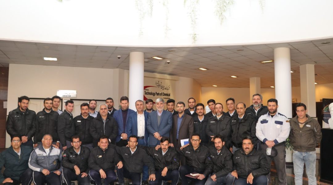 نشست انتظامات شهرک صنعتی بزرگ شیراز در شهرک فناوری