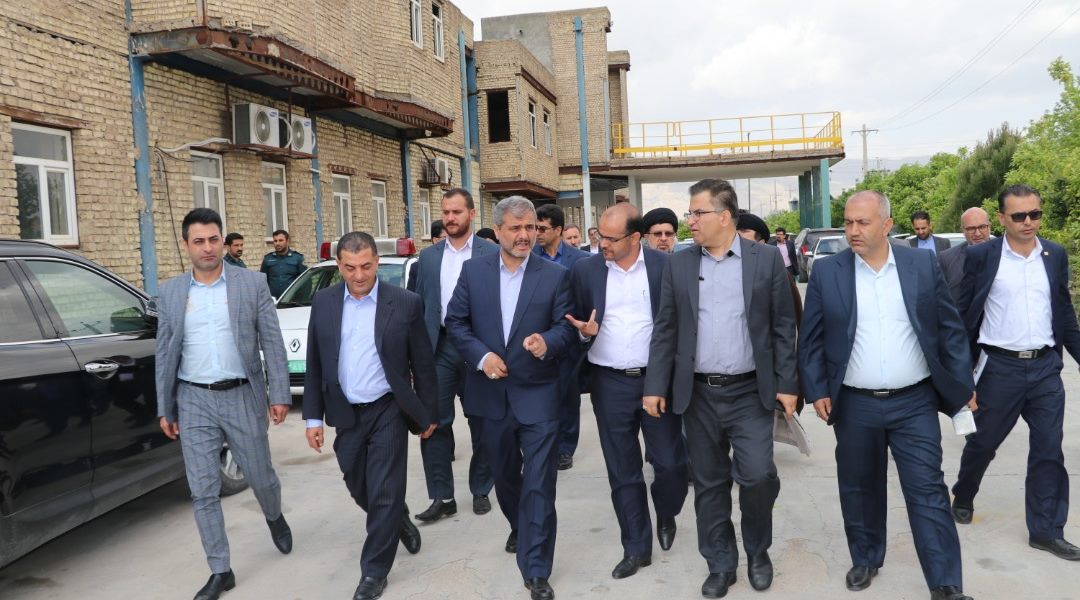 بازدید ریاست دادگستری از ٤ واحد مستقر در شهرک صنعتی بزرگ شیراز