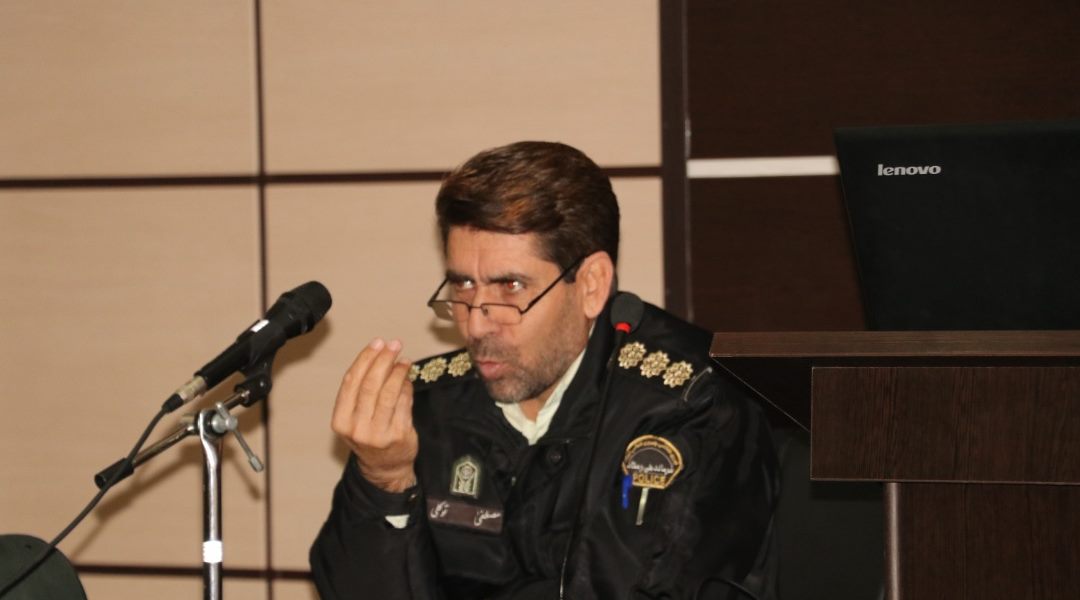 جلسه آموزشی پرسنل انتظامات شهرک صنعتی با حضور معاون عملیات نیروی انتظامی