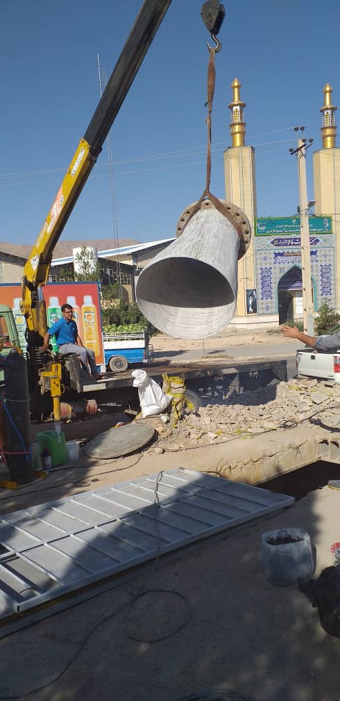 تلاش شبانه روزی جهت وصل آب شهرک