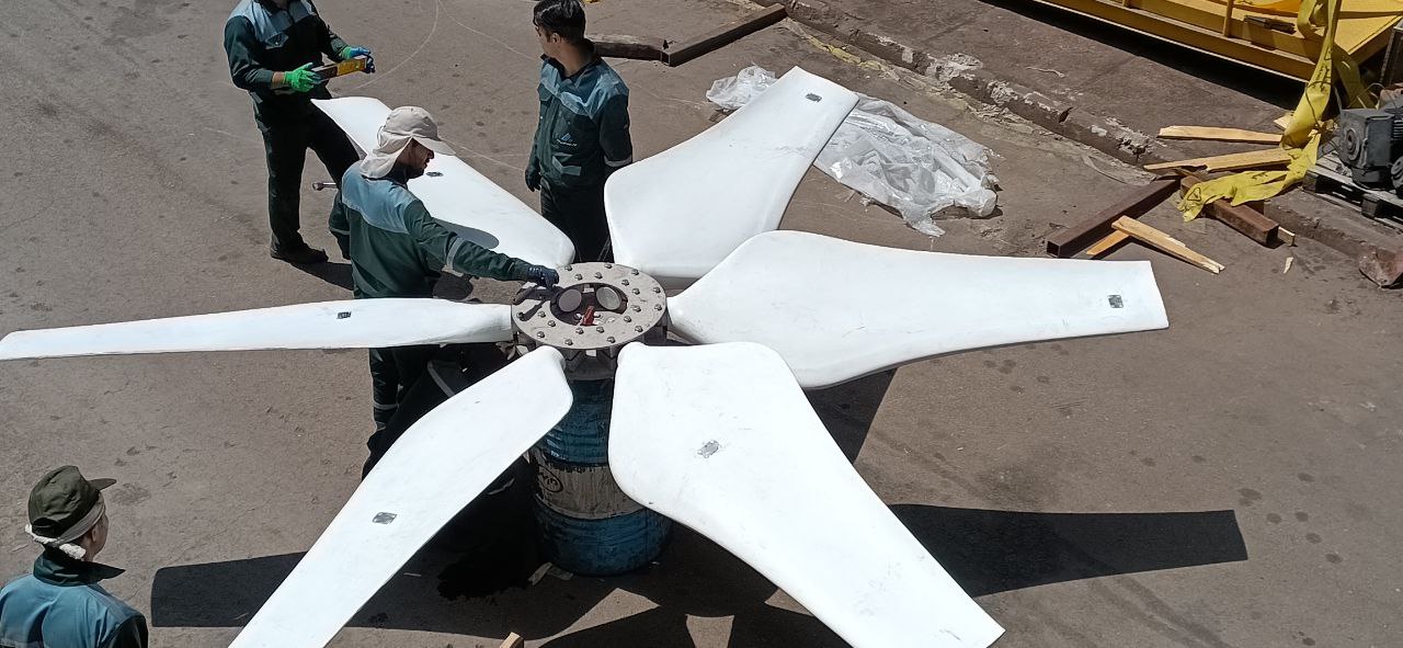 Fiberglass fan blade